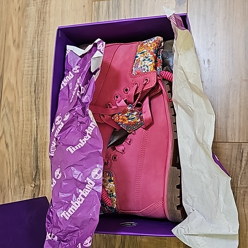 TIMBERLAND,LIBERTY OF LONDON 6 INCH PREMIUM WATERPROOF,MEDIUM PINK NUBUCK Size 7 - Picture 15 of 15